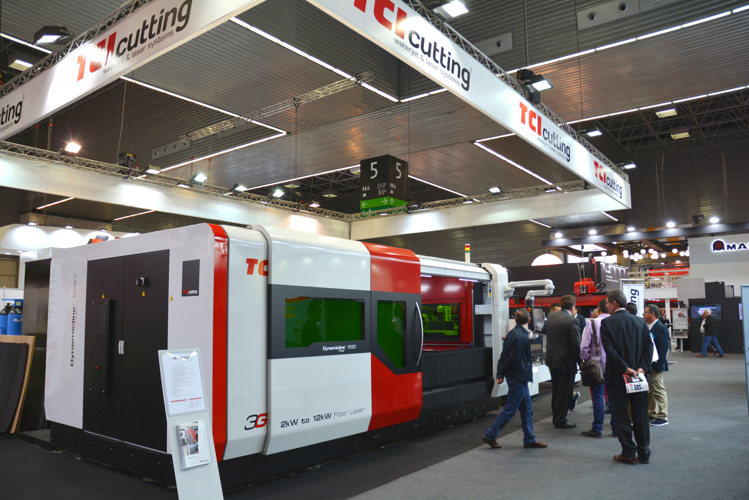 Dynamicline Fiber laser cutting machine TCI CUTTING spanish fair biemh 2018 exposition