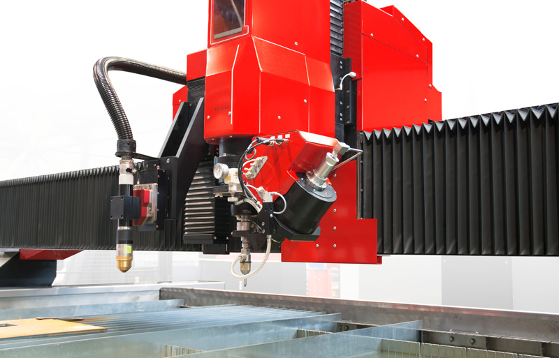 Waterjet&PlasmaHD: calidad de corte y velocidad en la misma máquina